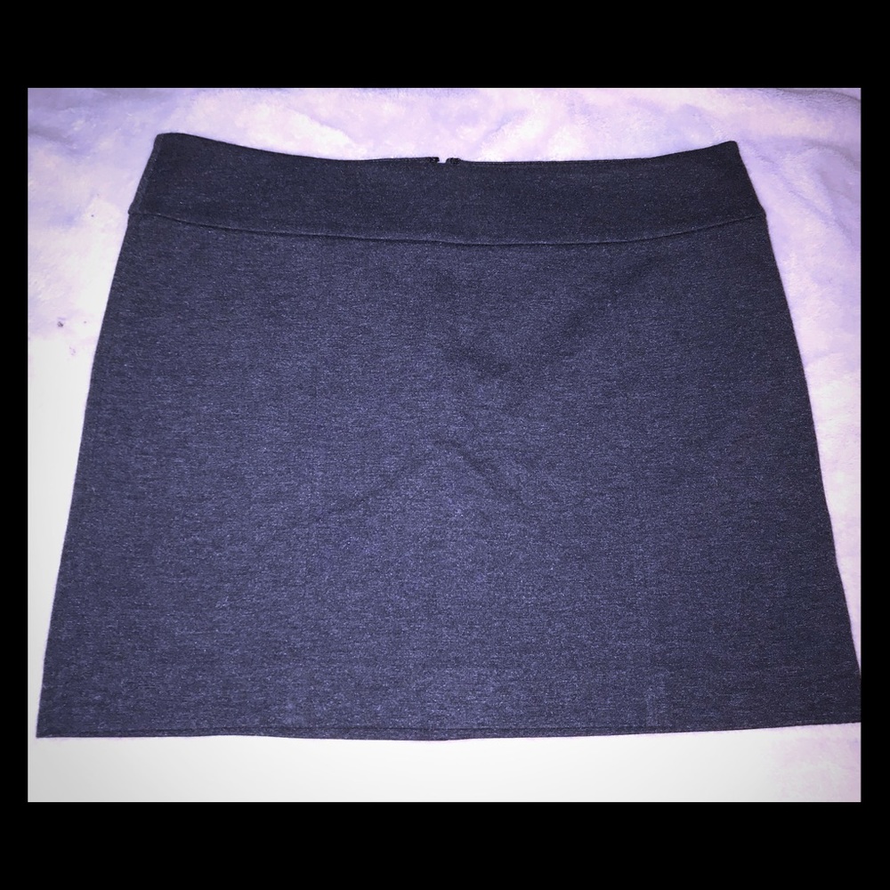 White House Black Market Gray Skirt